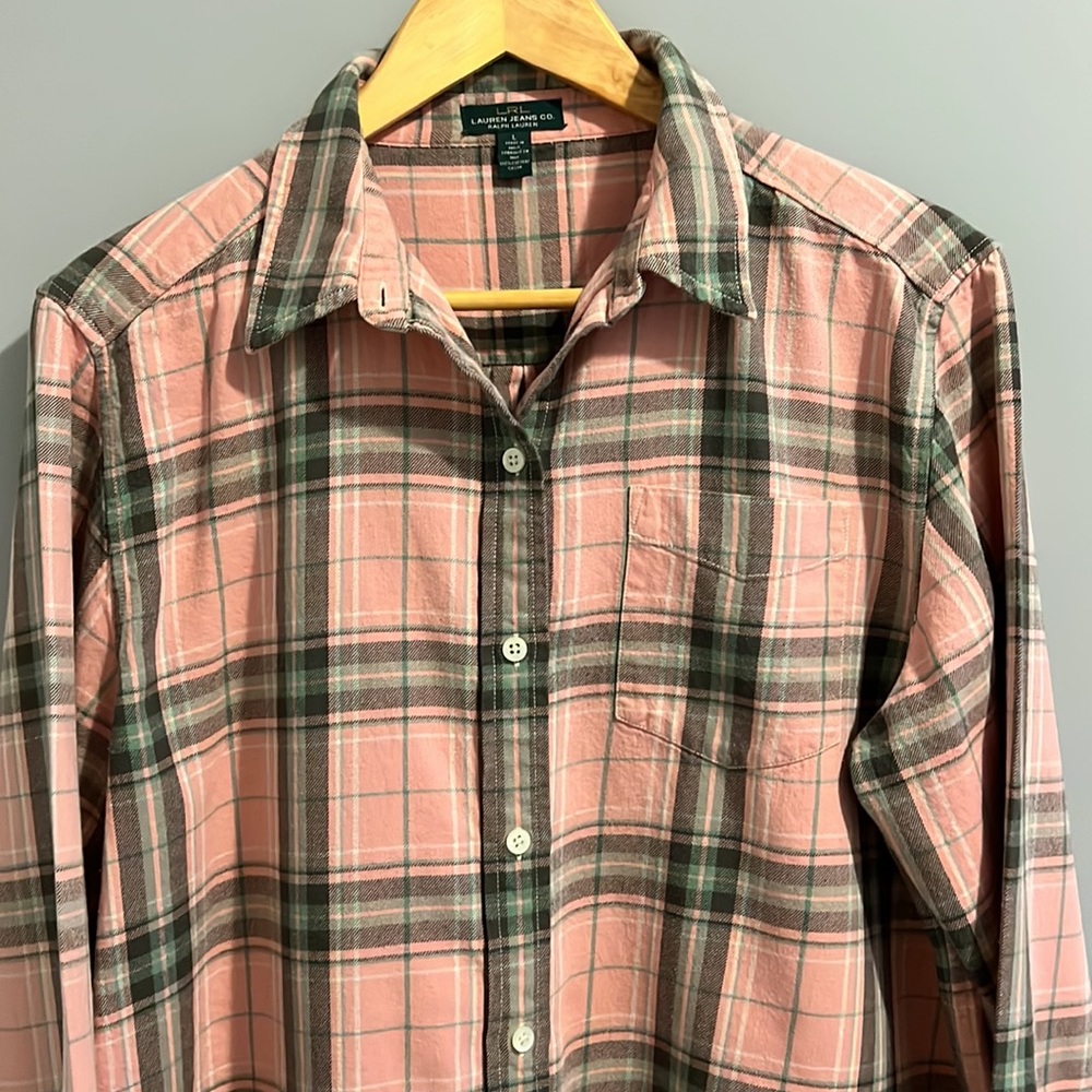 SOLD RALPH LAUREN PLAID FLANNEL BUTTON DOWN SHIRT (L) - Picture 2 of 13